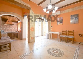 Sala da pranzo - Four-room apartment VIA DELLE AZALEE
 
22, Quartu Sant'Elena - photo 30