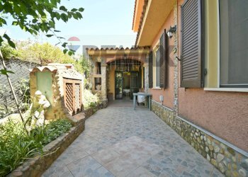 Terrazza - Four-room apartment VIA DELLE AZALEE
 
22, Quartu Sant'Elena - photo 37