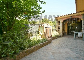 Casa all\'aperto - Four-room apartment VIA DELLE AZALEE
 
22, Quartu Sant'Elena - photo 40