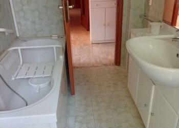 Bagno - Four-room apartment via Cristoforo Colombo, Carpi - photo 20