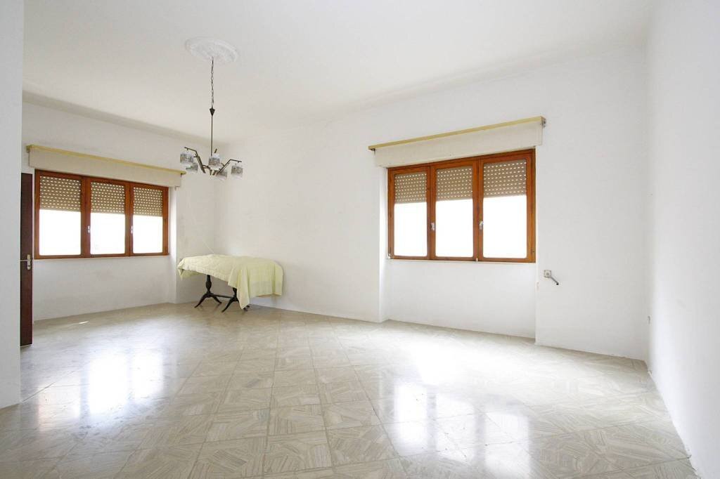 Cucina - Casa indipendente via Gian Lorenzo Bernini, Matino - foto 1