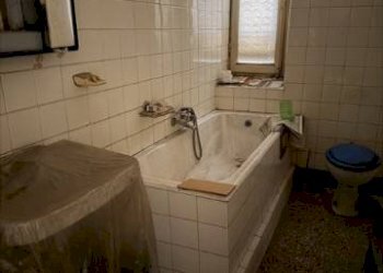 Bagno - Appartamento via Modena, Alessandria - foto 5