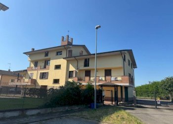 Facciata - Quadrilocale via Don Boschetti, Cava Manara - foto 31