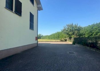 Facciata - Quadrilocale via Don Boschetti, Cava Manara - foto 36