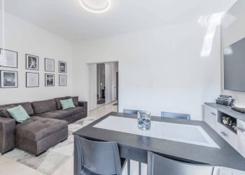 Salone - Three-room apartment via Monte Nero, Genova (neighborhood Marassi) - photo 2