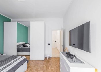 Camera da letto - Three-room apartment via Monte Nero, Genova (neighborhood Marassi) - photo 15