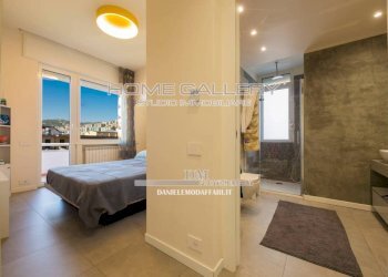 Camera da letto - Appartamento via Giuseppe Fasce, Genova (zona Albaro) - foto 13