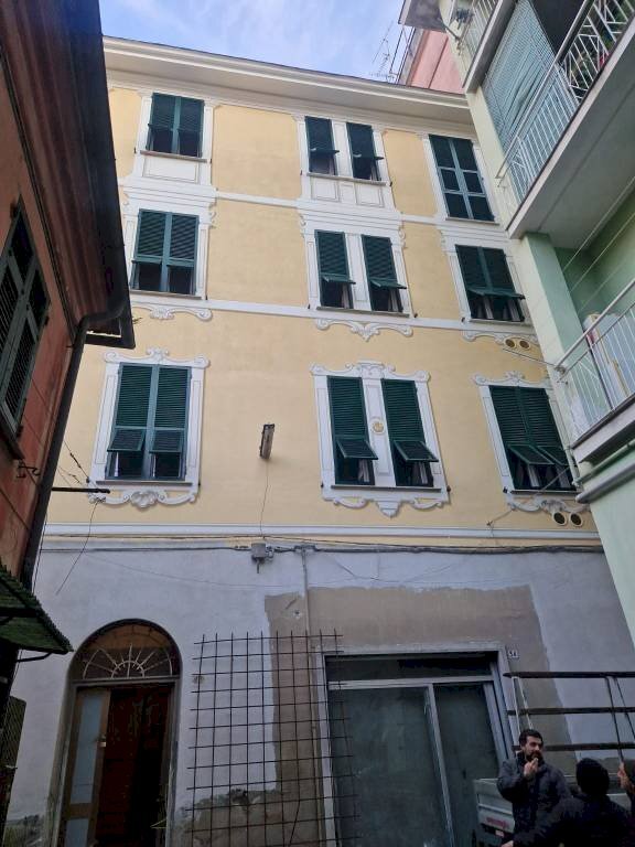 Facciata - Bilocale via San Benedetto, 36, Rapallo - foto 3