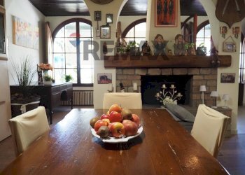 Sala da pranzo - Apartment Lungarno Gabriele D'annunzio
 
131A, Pisa - photo 12
