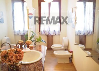 Bagno - Apartment Lungarno Gabriele D'annunzio
 
131A, Pisa - photo 20