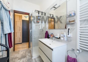 Bagno - Four-room apartment Viale degli Avvalorati
42, Livorno - photo 18