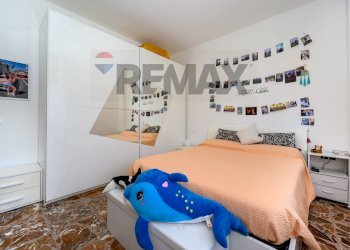 Camera / camera da letto - Four-room apartment Viale degli Avvalorati
42, Livorno - photo 21