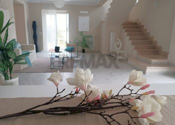Soggiorno - Casa semi indipendente via di collinet
 
69, Livorno - foto 1