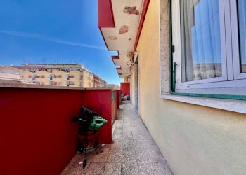 Balcone - Trilocale via Sampiero di Bastelica, Roma (zona Pigneto) - foto 5