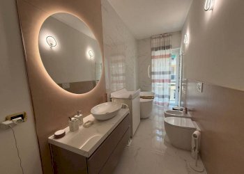 Bagno - Quadrilocale via Tunisi, 68/8, Torino (zona Lingotto) - foto 12
