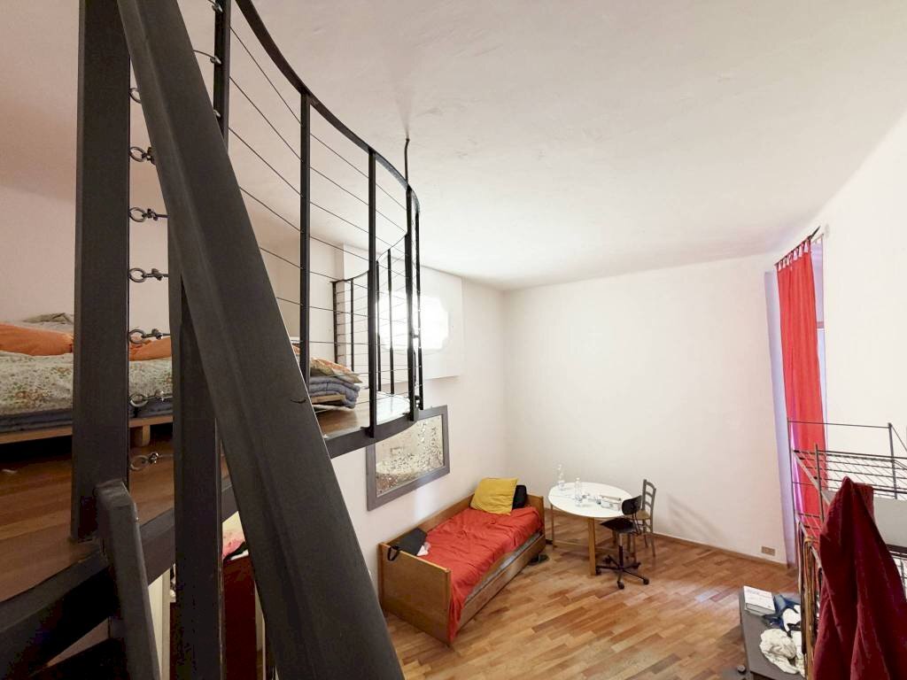 Scala - Bilocale via di San Bernardo, 8, Genova (zona Centro Storico) - foto 2
