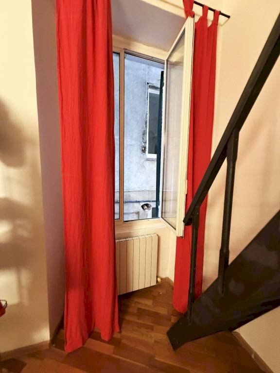 Scala - Bilocale via di San Bernardo, 8, Genova (zona Centro Storico) - foto 3