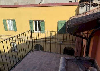 Terrazzo - Three-room apartment strada Maggiore, Bologna (neighborhood San Vitale) - photo 5