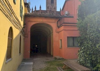 Cortile interno - Three-room apartment strada Maggiore, Bologna (neighborhood San Vitale) - photo 12