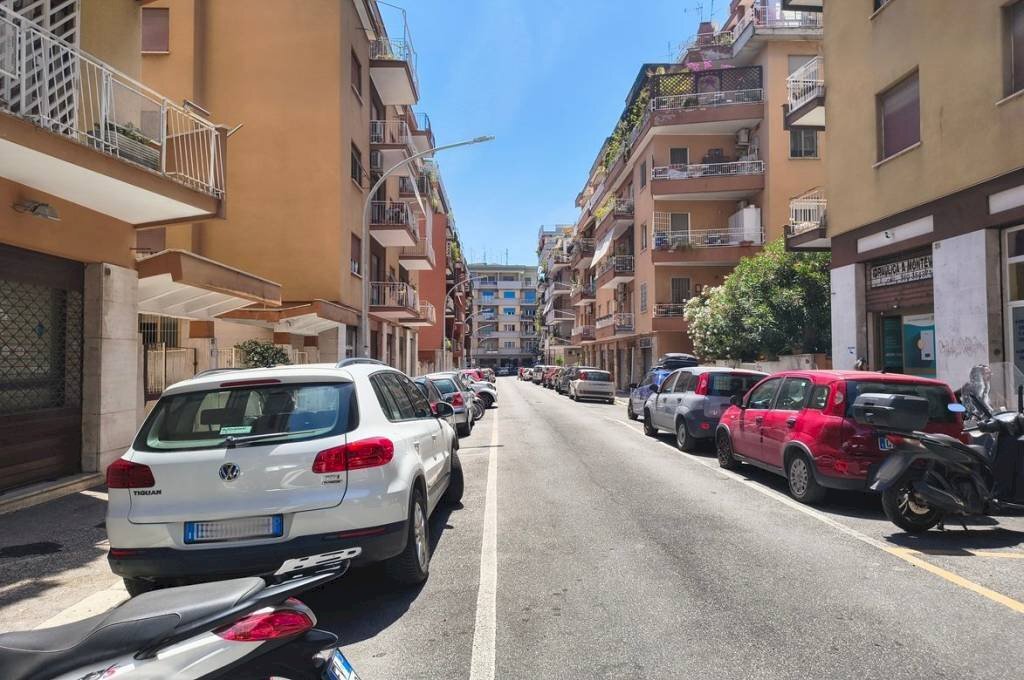 Zona - Negozio via Basilio Bricci, 15A, Roma - foto 2
