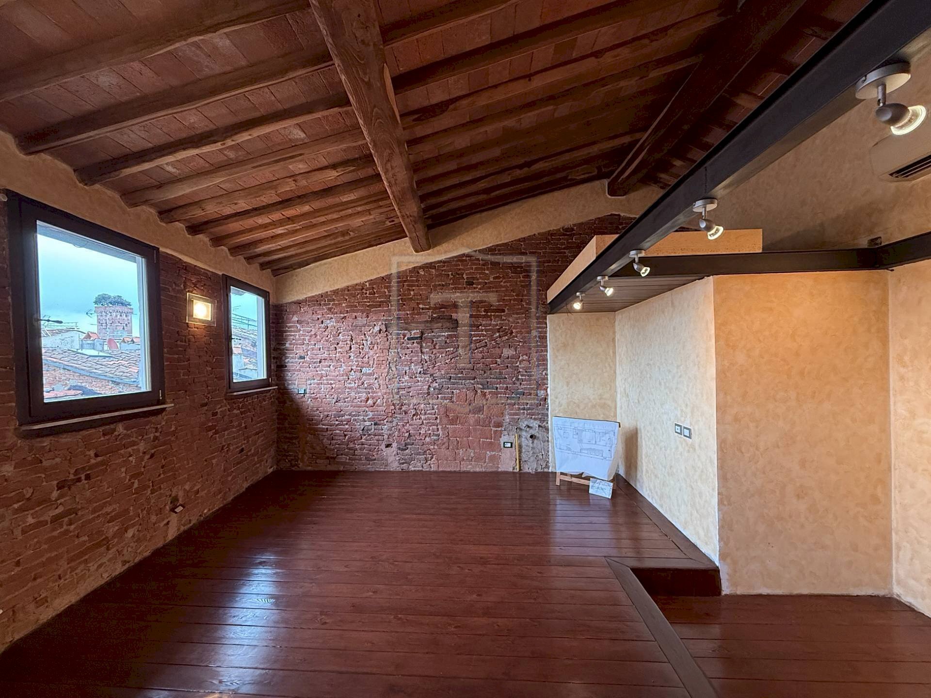 Foto 1 - Four-room apartment Via Santa Croce, Lucca - photo 1