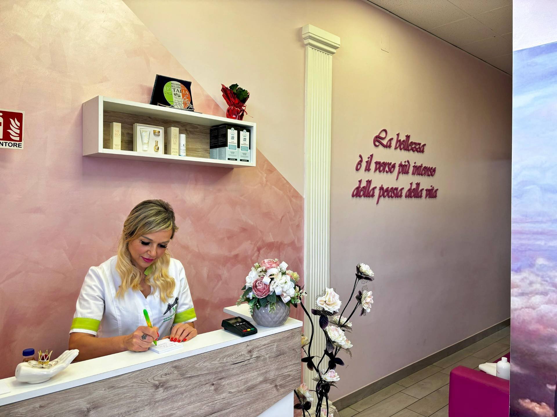 Foto 2 - Attività Commerciale Via Mazzini, Pomigliano d'Arco - foto 2