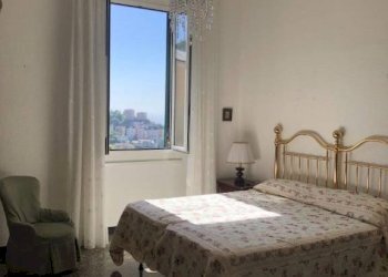 Camera da letto - Three-room apartment via Achille Papa, 1, Genova (neighborhood Oregina) - photo 7