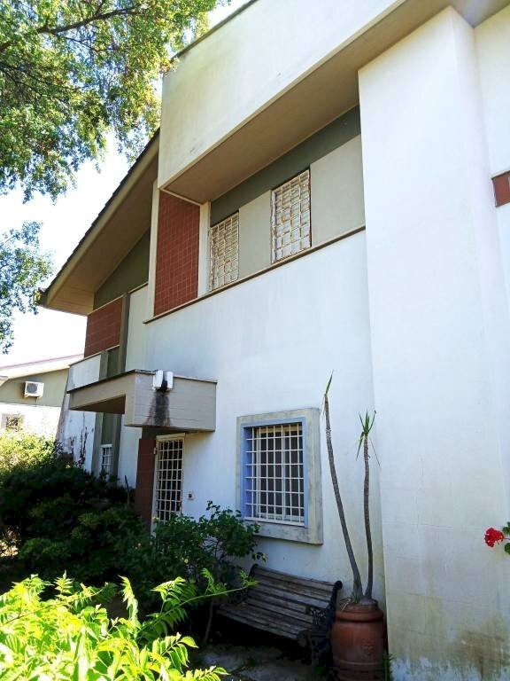 Facciata - Villa via degli Olmi, 2, Anzio - foto 3