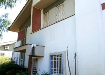 Facciata - Villa via degli Olmi, 2, Anzio - foto 3