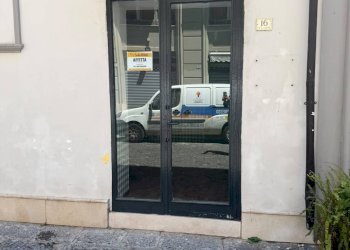 Foto 4 - Negozio Via Leonetti
16, Caserta - foto 4