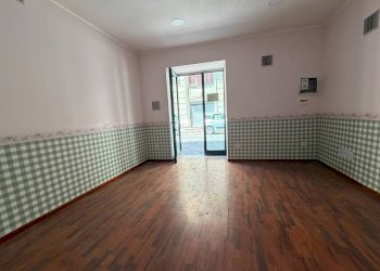 Foto 8 - Negozio Via Leonetti
16, Caserta - foto 8