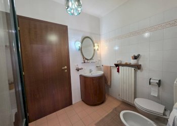 BAGNO - Quadrilocale corso felice cavallotti
 
35, Asti - foto 17