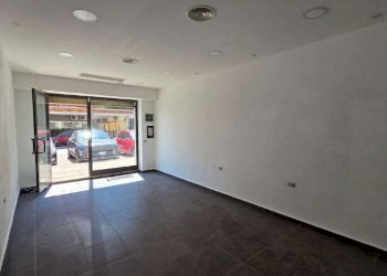 whatsapp image 2026-05-27 at 14.58.56 (2) - Commercial Premises via Gaetano Trezza, Roma - photo 3