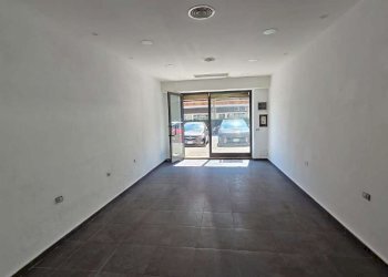whatsapp image 2026-05-27 at 14.58.55 (6) - Commercial Premises via Gaetano Trezza, Roma - photo 4