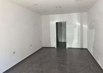 whatsapp image 2026-05-27 at 14.58.55 (5) - Commercial Premises via Gaetano Trezza, Roma - photo 5