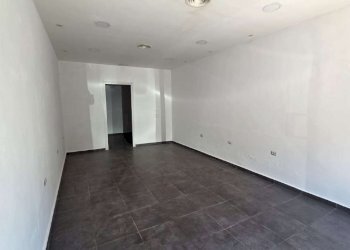 whatsapp image 2026-05-27 at 14.58.56 (1) - Commercial Premises via Gaetano Trezza, Roma - photo 7