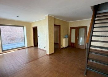 Interno palazzo - Casa indipendente via Guglielmo Baldessano, 12, Carmagnola - foto 11