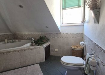 Bagno - Attico via Canevari, 19, Genova (zona Marassi) - foto 11