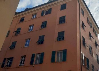 Facciata - Attico via Canevari, 19, Genova (zona Marassi) - foto 15
