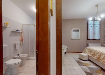 md2104-03192026_101000 - Two-room apartment piazza Andrea Costa, Medicina - photo 3