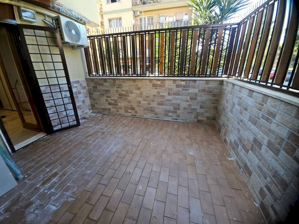 Terrazzo - Appartamento via Danilo Stiepovich, Roma (zona Lido di Ostia) - foto 1