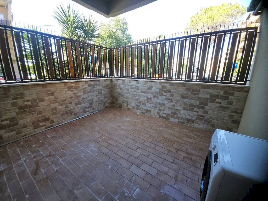 Terrazzo - Appartamento via Danilo Stiepovich, Roma (zona Lido di Ostia) - foto 2