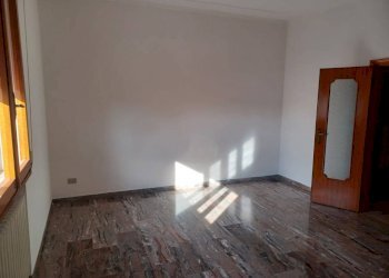 Camera da letto - Quadrilocale San Giovanni in Persiceto - foto 14