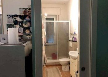 Bagno - Bilocale all'asta via delle Gavette, Genova (zona Staglieno) - foto 10