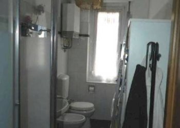 Bagno - Two-room apartment at auction via Aldo Manuzio, 17, Genova (neighborhood Marassi) - photo 15