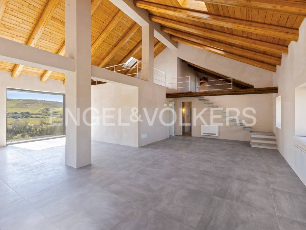 Interno non residenziale - Rustic Regione Boschi, Canelli - photo 3