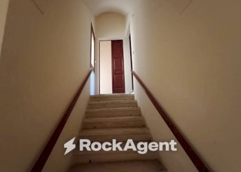 Scala - Stabile - Palazzo corso Umberto, 77, Trepuzzi - foto 13