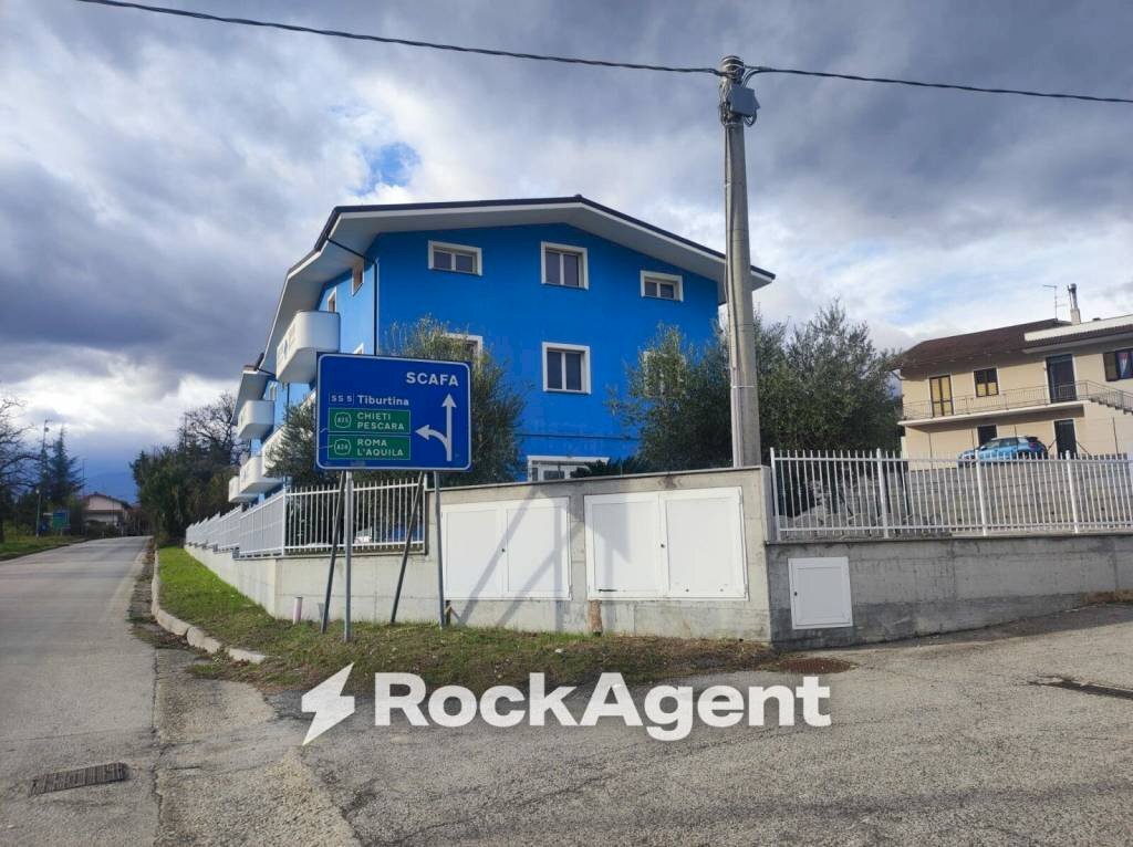 Zona - Two-room apartment via del Villino, Alanno - photo 1