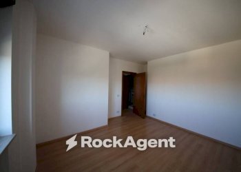Camera da letto - Four-room apartment piazza Sandro Pertini, 12, Taranto - photo 9