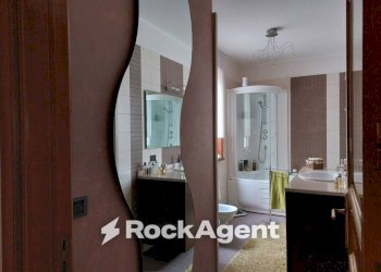 Bagno - Villa via Armando Diaz, 93, Soleto - foto 9